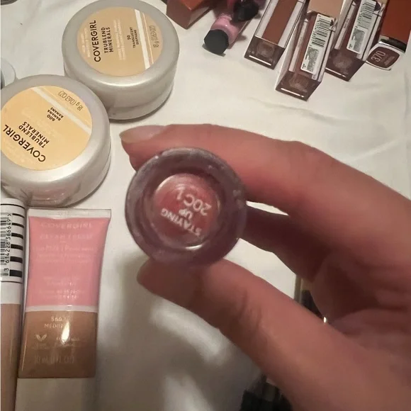 loreal makeup bundle - Picture 2 of 8